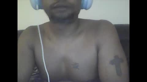 Snapshot of lostgeckoks chatting on 12/03/25, 03:03 LostGeckos online show from 12/03/25, 03:03