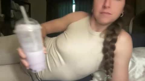 lothlori online show from 11/28/25, 06:54