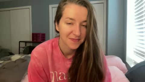 Snapshot of lothlori chatting on 02/27/26, 02:28 lothlori online show from 02/27/26, 02:28