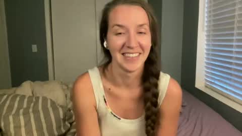 lothlori online show from 06/24/26, 12:31