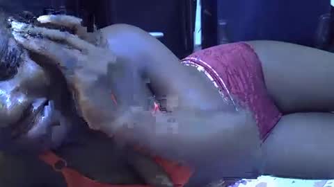 lotty_lavilla online show from 10/25/25, 05:51