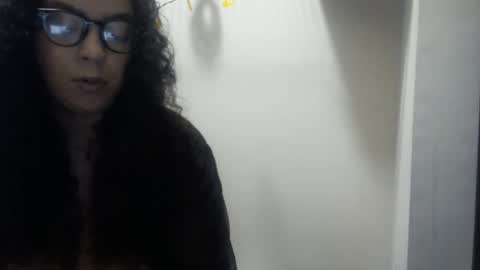 Snapshot of lotuzpetals chatting on 10/05/25, 06:01 Jasmine online show from 10/05/25, 06:01