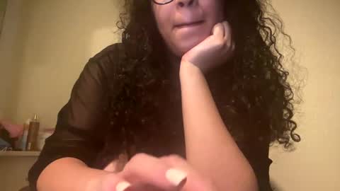 Snapshot of lotuzpetals chatting on 10/18/25, 07:20 Jasmine online show from 10/18/25, 07:20