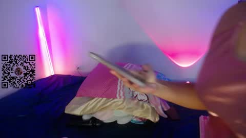 lou_cuteee online show from 05/25/26, 01:44