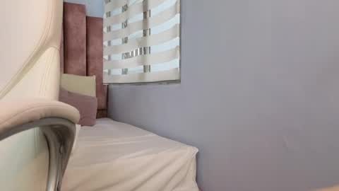 Snapshot of lou_rosse chatting on 01/28/25, 07:32  Lou Rosse  online show from 01/28/25, 07:32