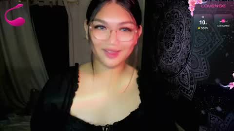 Snapshot of louheart chatting on 06/11/26, 02:53 Sweet online show from 06/11/26, 02:53