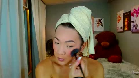Snapshot of louie_sexy chatting on 12/13/24, 07:58 Cathy online show from 12/13/24, 07:58