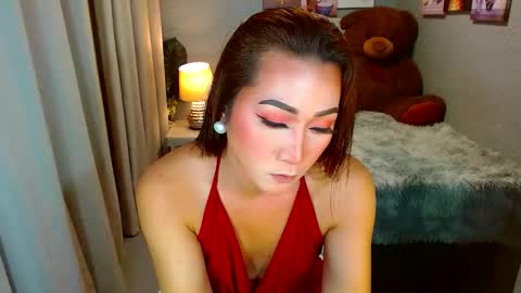 Snapshot of louie_sexy chatting on 12/17/24, 09:28 Cathy online show from 12/17/24, 09:28