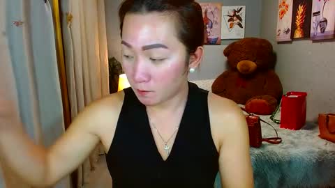 Snapshot of louie_sexy chatting on 12/29/24, 10:56 Cathy online show from 12/29/24, 10:56