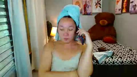 Snapshot of louie_sexy chatting on 01/27/25, 04:41 Cathy online show from 01/27/25, 04:41