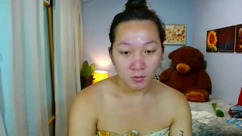 Snapshot of louie_sexy chatting on 10/14/25, 11:33 Cathy online show from 10/14/25, 11:33