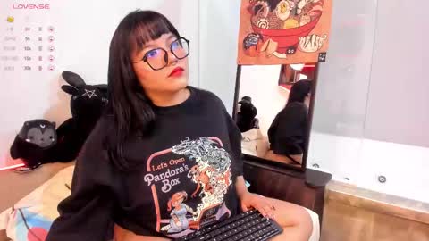   online show from 10/20/25, 04:51