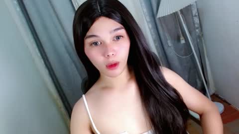 louilalicious online show from 11/05/25, 09:20