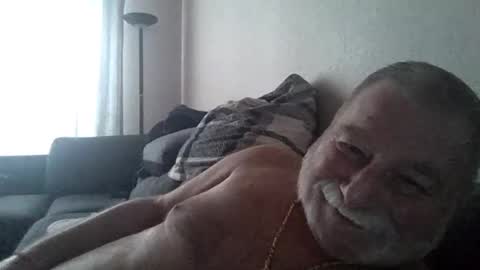 Snapshot of louis_chokdee chatting on 02/09/25, 03:45 louis_chokdee online show from 02/09/25, 03:45