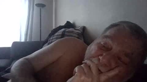 Snapshot of louis_chokdee chatting on 03/12/25, 05:17 louis_chokdee online show from 03/12/25, 05:17