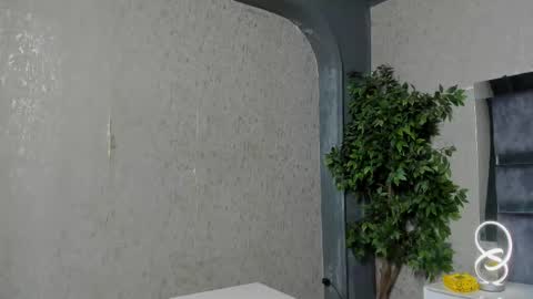 Louis online show from 12/20/25, 03:46