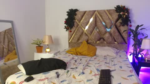 Louis Valdz online show from 12/17/24, 12:12