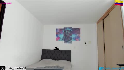 louis_marley_ online show from 12/15/25, 04:55