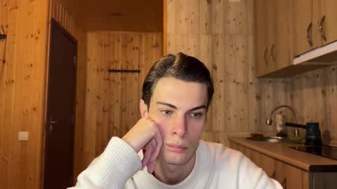 Mark online show from 12/15/25, 09:08