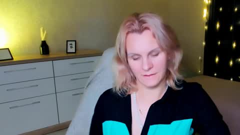 Louisa online show from 12/06/24, 07:12