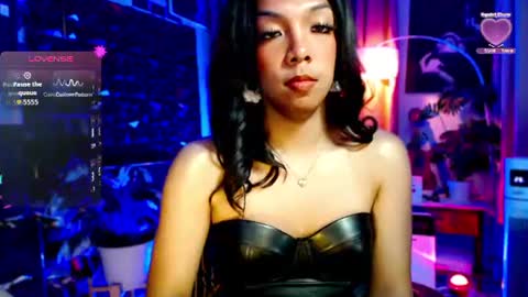 Snapshot of louisassy chatting on 06/20/26, 03:42 Louisa online show from 06/20/26, 03:42