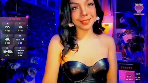 Snapshot of louisassy chatting on 07/06/26, 03:14 Louisa online show from 07/06/26, 03:14