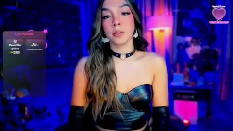 Snapshot of louisassy chatting on 07/20/26, 02:59 Louisa online show from 07/20/26, 02:59