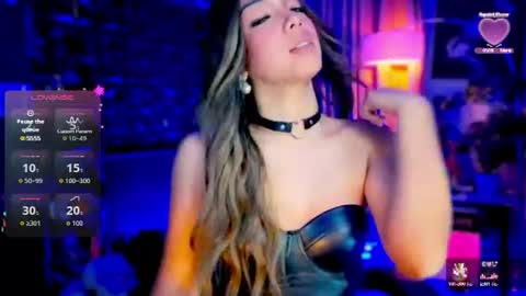 Snapshot of louisassy chatting on 07/29/26, 02:53 Louisa online show from 07/29/26, 02:53