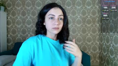 Snapshot of louise_phlox chatting on 10/08/25, 10:02 Louise online show from 10/08/25, 10:02