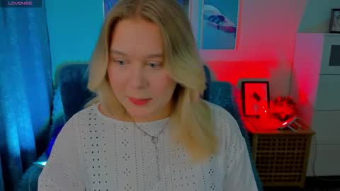 Loise online show from 11/27/25, 09:17