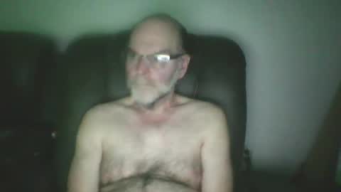 Snapshot of louism13 chatting on 04/06/26, 02:53 louism13 online show from 04/06/26, 02:53
