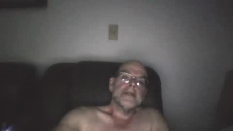 Snapshot of louism13 chatting on 05/03/26, 04:29 louism13 online show from 05/03/26, 04:29