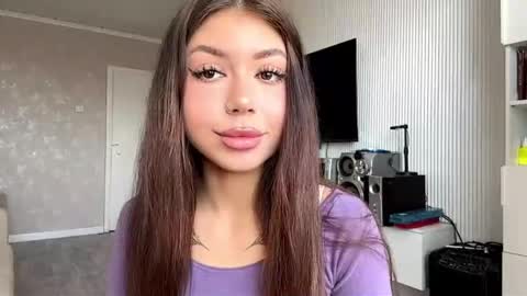 Flora online show from 04/20/26, 07:11