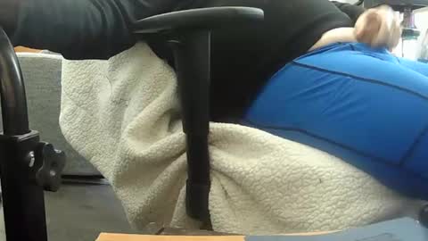 loumtl3 online show from 02/28/25, 03:48