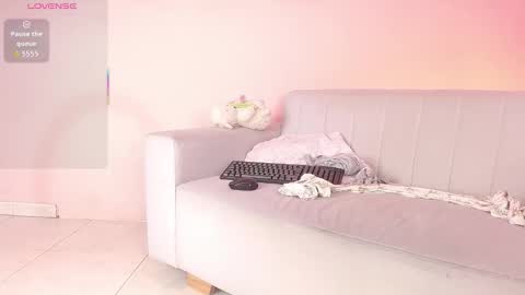 lourdes_moon22 online show from 11/09/25, 01:42