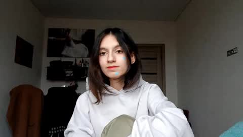 Snapshot of lourdesauerswald chatting on 11/21/25, 08:57 EVA online show from 11/21/25, 08:57