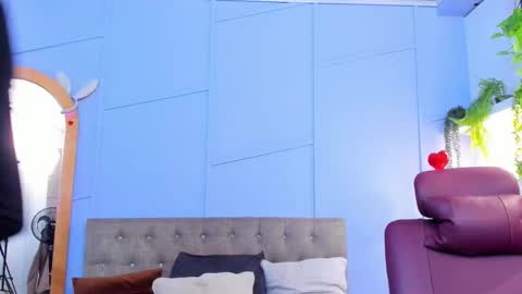 Louren Fox online show from 11/20/25, 11:32