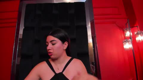 Louren Fox online show from 12/16/25, 06:57