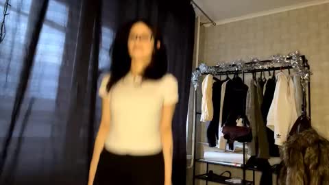 Elfie online show from 03/11/26, 04:24