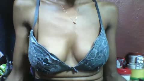 lovaelisa online show from 10/17/25, 04:20