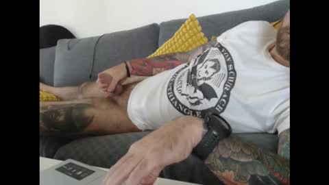 Guapito online show from 09/21/25, 09:22