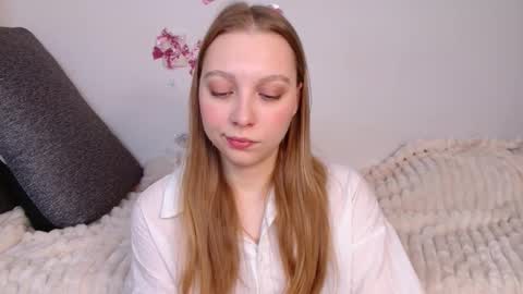 love bella  online show from 02/21/26, 12:22