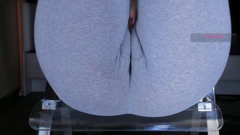 Kira online show from 04/01/26, 01:41