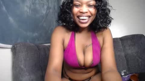 Niah online show from 10/05/25, 11:19