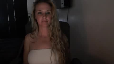 LoVe On  online show from 04/10/26, 12:49