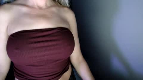 LoVe On  online show from 07/25/26, 02:53