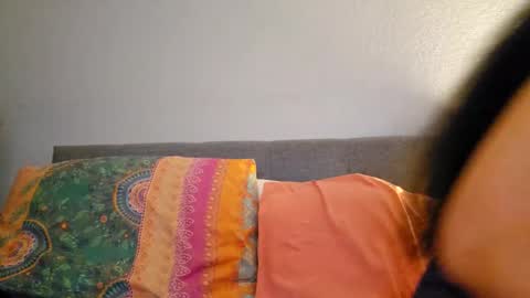 Snapshot of love_raquel_xo chatting on 04/29/26, 04:11 Raquel Love online show from 04/29/26, 04:11