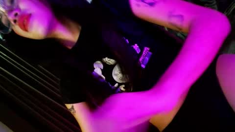 Seren online show from 10/29/25, 11:45