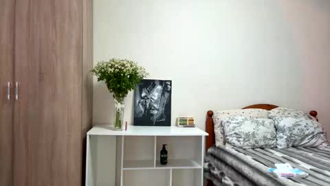 Snapshot of love_vibe chatting on 05/19/26, 07:47 Rimma Anthony online show from 05/19/26, 07:47