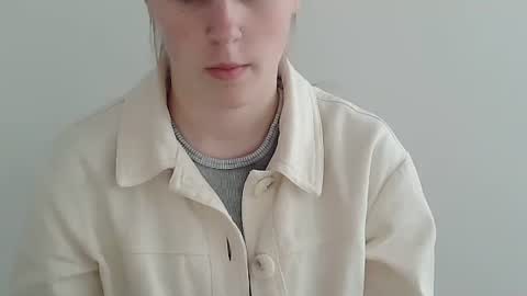 Vivian online show from 11/07/25, 10:15